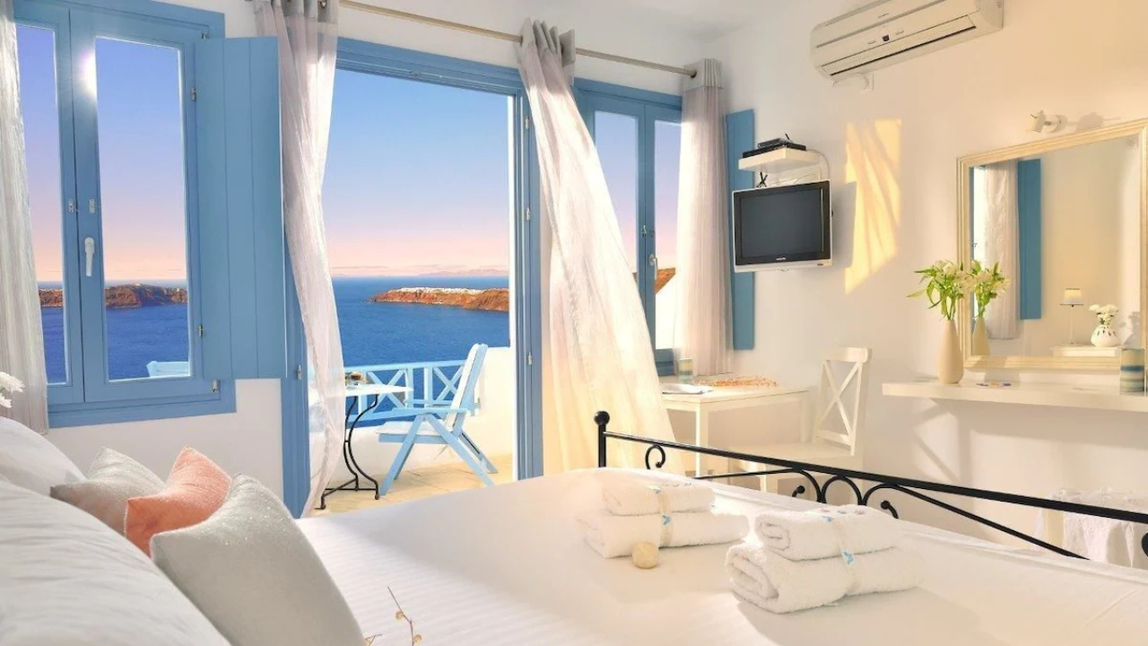 Where to Stay in Santorini | Hotel & Resort Guide